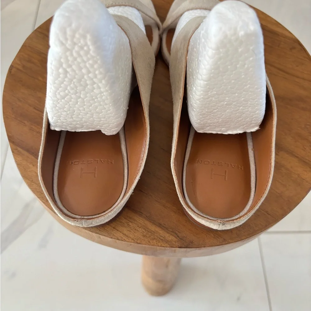 Halston Heritage Neutral Beige Suede Slide Mules - Picture 12 of 14